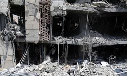 İran'ın başkenti Tahran'da İsrail saldırılarında hedef alınan binalarda ağır hasar meydana geldi