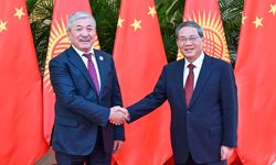 Çin Başbakanı Li, Kırgızistan ve Vietnam başbakanları ve Ekvador Devlet Başkanı ile görüştü