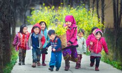 Vietnam, düşen doğum oranları karşısında iki çocuk kısıtlamasını kaldırdı