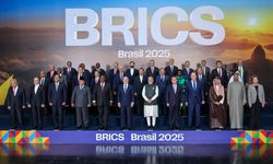 Çin Başbakanı Li, 17. BRICS Zirvesi'nin genel oturumlarında konuştu