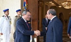 Çin Başbakanı Li, Mısır Cumhurbaşkanı Sisi ile görüştü