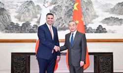Çin Dışişleri Bakanı Wang, Maltalı mevkidaşı ile görüştü