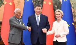 Xi meets European Council president, European Commission president in Beijing