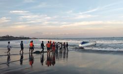 Bali'de alabora olan sürat teknesinde 2 Çin vatandaşı hayatını kaybetti