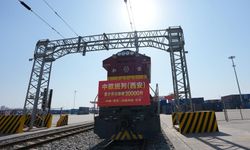 Çin'in Xi'an kentinden hareket eden Çin-Avrupa yük trenleri sayısı 30.000'i geçti