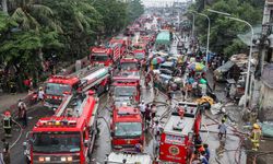 Filipinler'in başkenti Manila'daki gecekondu mahallesinde büyük yangın: 1.500 aile etkilendi