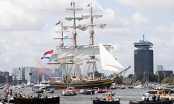 Hollanda'nın en büyük denizcilik festivali Sail Amsterdam, 10 yıl aradan sonra yeniden düzenlendi