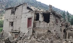 Afganistan'da 6,0 büyüklüğündeki depremde hayatını kaybedenlerin sayısı 812'ye yükseldi