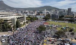 Cape Town'da binlerce kişi Gazze halkına destek için yürüdü