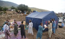 Çin, Afganistan'a deprem yardım malzemeleri gönderdi