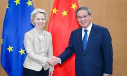Çin Başbakanı Li, AB Komisyonu Başkanı Von der Leyen ile görüştü