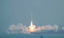 Çin, denizden fırlatılan Smart Dragon-3 roketiyle uzaya yeni uydu grubu gönderdi
