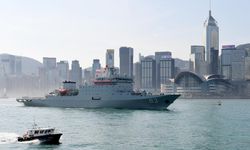 Çin donanmasına ait gemilerin Hong Kong ziyareti başladı