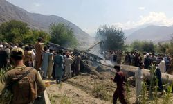 Pakistan'ın kuzeyinde askeri helikopter düştü: En az 5 ölü