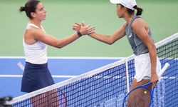 2025 Wuhan Açık Tenis Turnuvası'nda Çinli sporcu Zhang, ABD'li rakibini mağlup etti