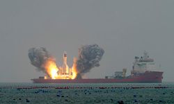 Çin, denizden fırlatılan Gravity-1 roketiyle uzaya 3 uydu gönderdi