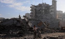 İsrail ateşkese rağmen Gazze Şeridi'ni vurdu: En az 100 ölü