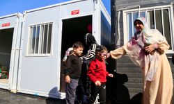 Fotoğraf: Lübnan'ın güneyindeki İsrail saldırılarının ardından eğitim geçici okullarda sürdürülüyor