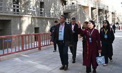 Manisa Büyükşehir Belediyesi temsilcileri, Dunhuang Küresel Belediye Başkanları Diyaloğu toplantısı için Çin'de