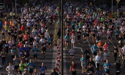 Slovenya'nın başkenti Lübliyana'da düzenlenen maratonda çok sayıda koşucu ter döktü
