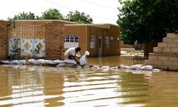 Sudan'da Nil Nehri'nin yükselmesiyle kıyı bölgelerini su bastı