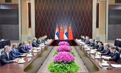 Çin Başbakanı Li, Sırbistan Başbakanı Macut ile görüştü