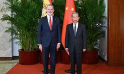 Çin Ulusal Halk Kongresi Daimi Komitesi Başkanı, İspanya Kralı 6. Felipe ile görüştü