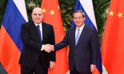Çin ve Rusya başbakanları, hükümet başkanları 30. olağan toplantısına eş başkanlık etti