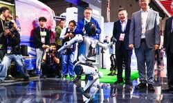 Çin'in teknoloji alanında elde ettiği son başarılar 8. Çin Uluslararası İthalat Fuarı'nda sergilendi