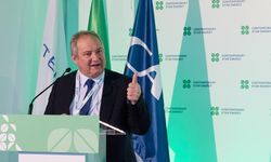 Çinli CATL ile Stellantis İspanya'da lityum demir fosfat batarya fabrikasının temelini attı