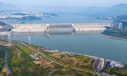 Dünyanın en büyük hidroelektrik projesi Üç Boğaz Barajı 5 yılda 423 milyar kilovat-saat elektrik üretti