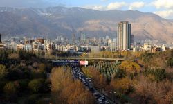 İran'ın başkenti Tahran'da hava kirliliği nedeniyle çevrimiçi eğitime ve uzaktan çalışmaya geçildi