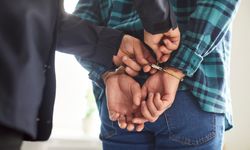 Myanmar'da telekom dolandırıcılığına karıştığından şüphelenilen tüm Çin vatandaşları Çin'e iade edildi