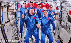 Shenzhou-21 astronotları Çin'in uzay istasyonuna giriş yaptı