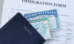 ABD, endişe kaynağı 19 ülkeden gelen yeşil kart sahiplerini yeniden inceleyecek