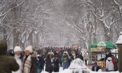 ABD'de etkili olan kış fırtınası nedeniyle binlerce uçuş ertelendi