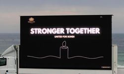 Avustralya'nın Bondi Plajı'ndaki silahlı saldırıda hayatını kaybedenler için anma töreni düzenlendi