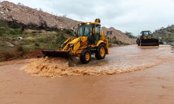 Yunanistan'da Byron Fırtınası geniş çaplı sel felaketine neden oldu