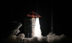 Çin uzaya yeni internet uydu grubu gönderdi