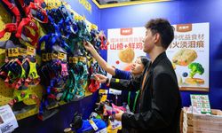 Çin'in tüketim pazarı, ilk 11 ayda perakende satışlarda yüzde 4 büyümeyle genişledi