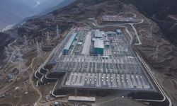 Çin'in Xizang Özerk Bölgesi'nin ilk ultra yüksek gerilim elektrik hattı faaliyete geçti