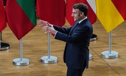 Fransa Cumhurbaşkanı Macron: Yeni bir uçak gemisi inşa edeceğiz