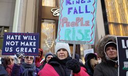 ABD Başkanı Trump'ın son dönemdeki politikaları New York'ta protesto edildi
