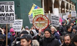 ABD'nin Venezuela'ya yönelik saldırısına karşı pek çok ülkede protestolar düzenlendi