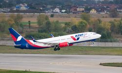 Rusya'nın Azur Air şirketinin uçağı acil durum nedeniyle Çin'in Lanzhou kentine acil iniş yaptı