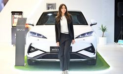 Kuveyt'te düzenlenen otomobil fuarında Çin'in elektrikli araçları yoğun ilgi gördü