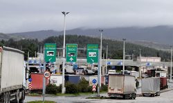 Kuzey Makedonya'da kamyon şoförleri AB'nin yeni sınır geçiş sistemini protesto etti