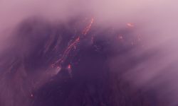 Filipinler'deki Mayon Yanardağı yeniden faaliyete geçti