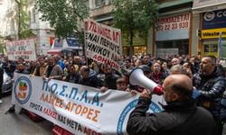 Yunanistan'da pazar esnafı aşırı vergilendirmeye karşı ülke genelinde greve başladı