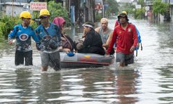 Endonezya'nın Bali Adası'nda şiddetli yağışlar sele neden oldu
